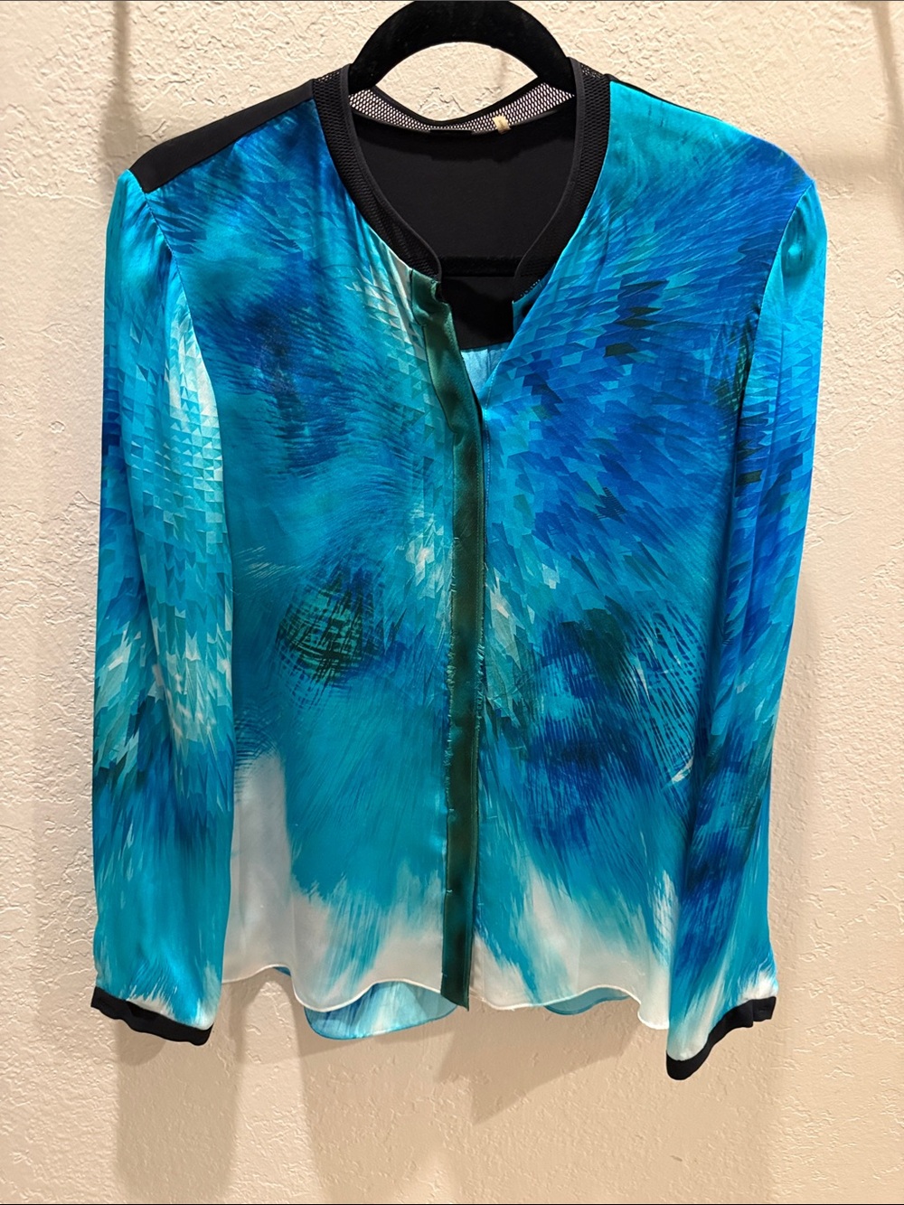 Elie Tahari Blue Abstract Print Silk Blouse